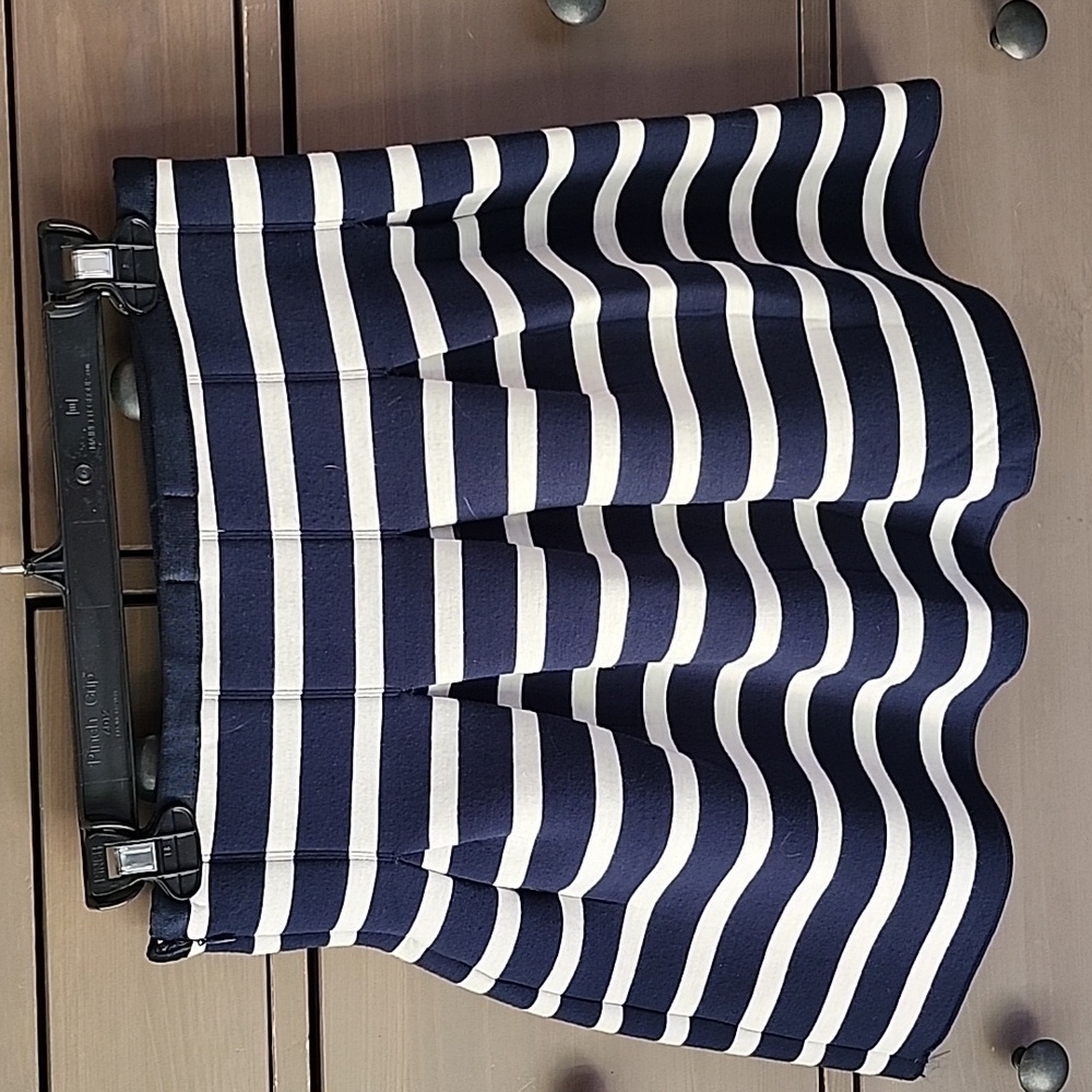 Gap Stripe Flared Skirt Size XS - Picture 2 of 8